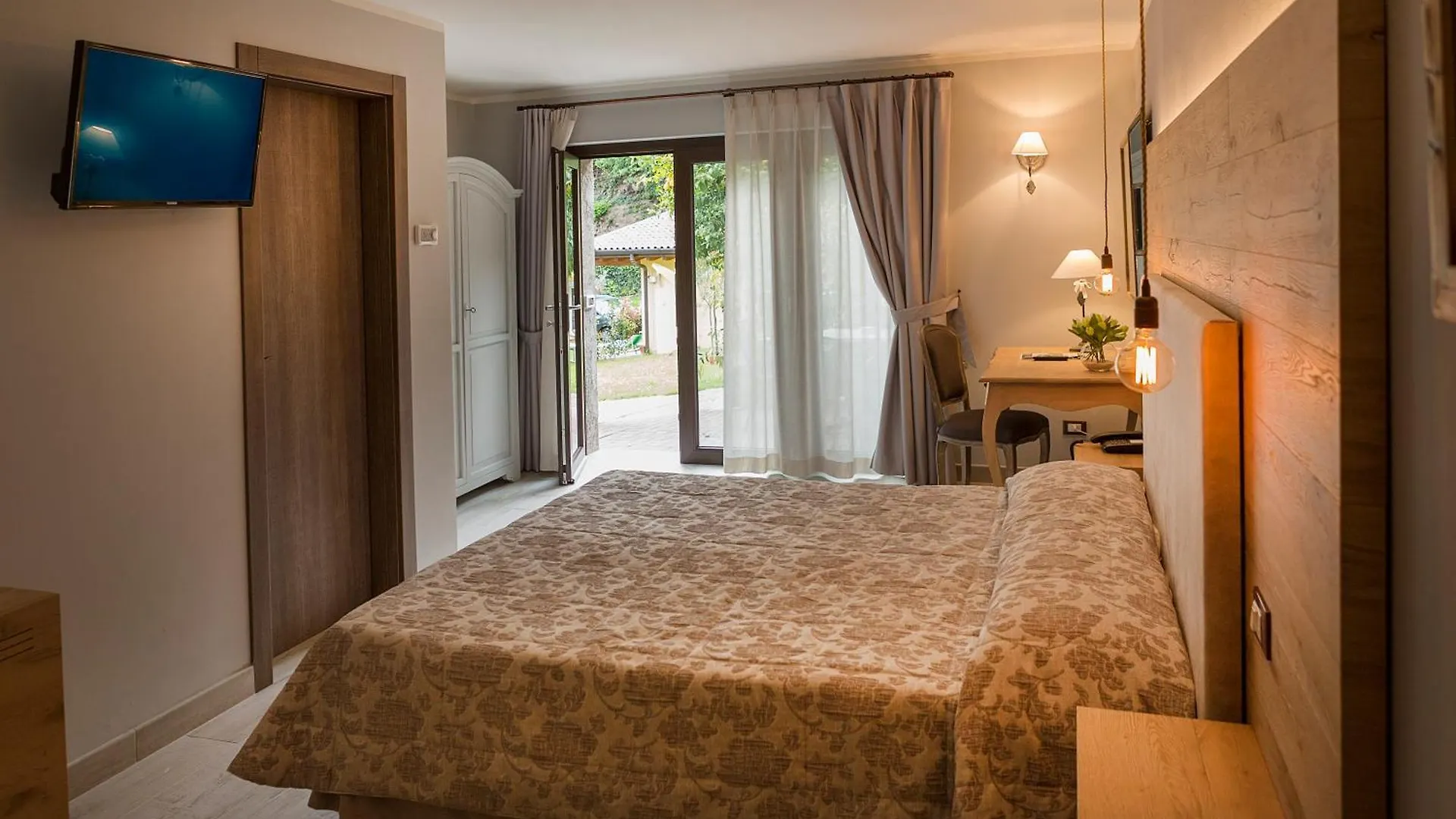 Hotel Livia Gargnano