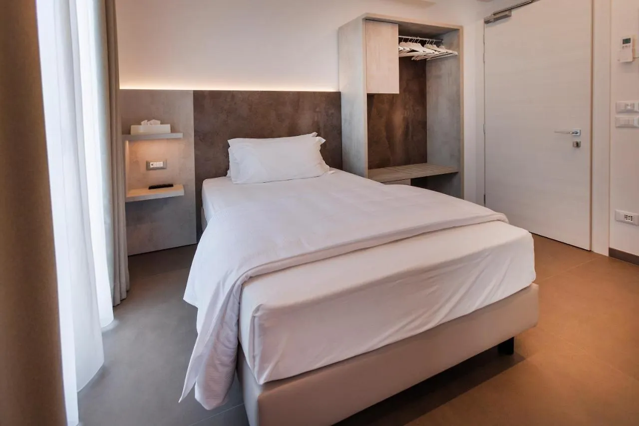 Hotel Livia Gargnano