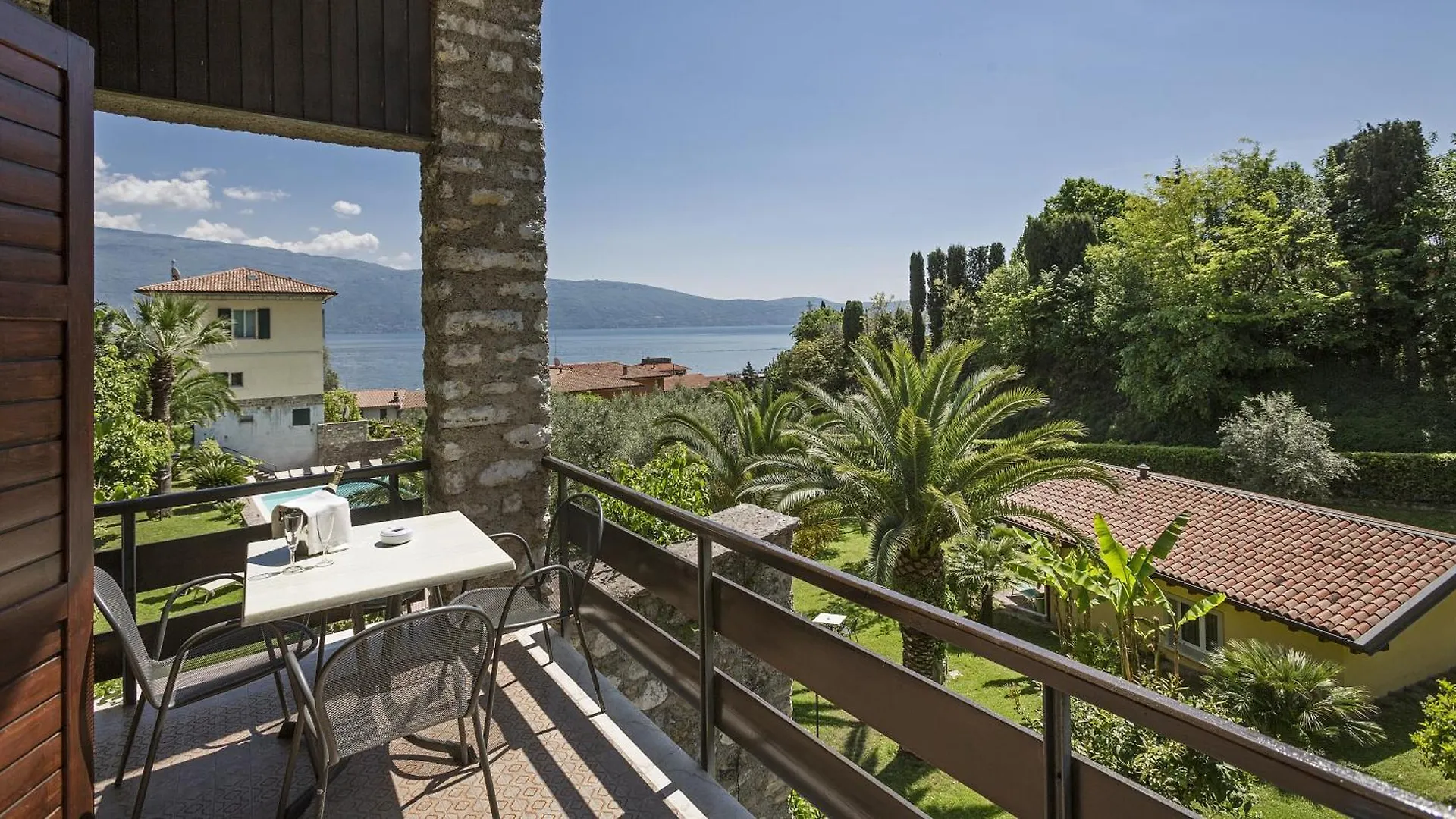 Hotel Livia Gargnano