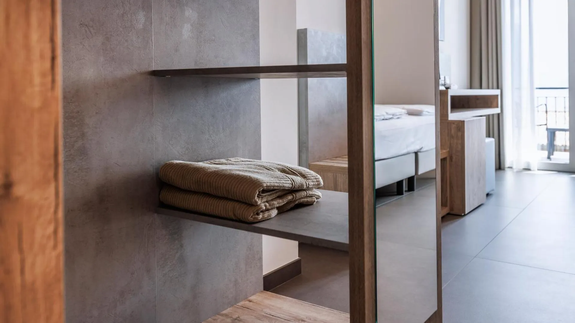 Hotel Livia Gargnano