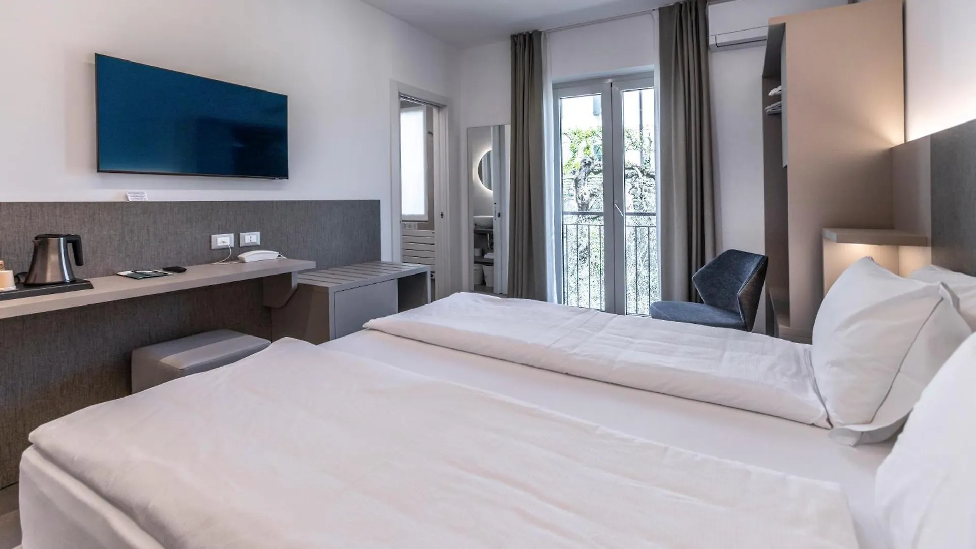 Hotel Livia Gargnano