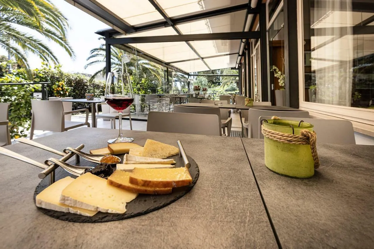 Hotel Livia Gargnano