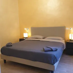 https://lombardo.it-romehotels.com