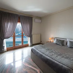 https://domus-aurea-apartment.sicilyhotelsitaly.net